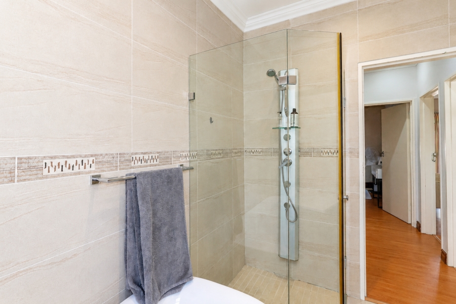 3 Bedroom Property for Sale in Waves Edge Western Cape